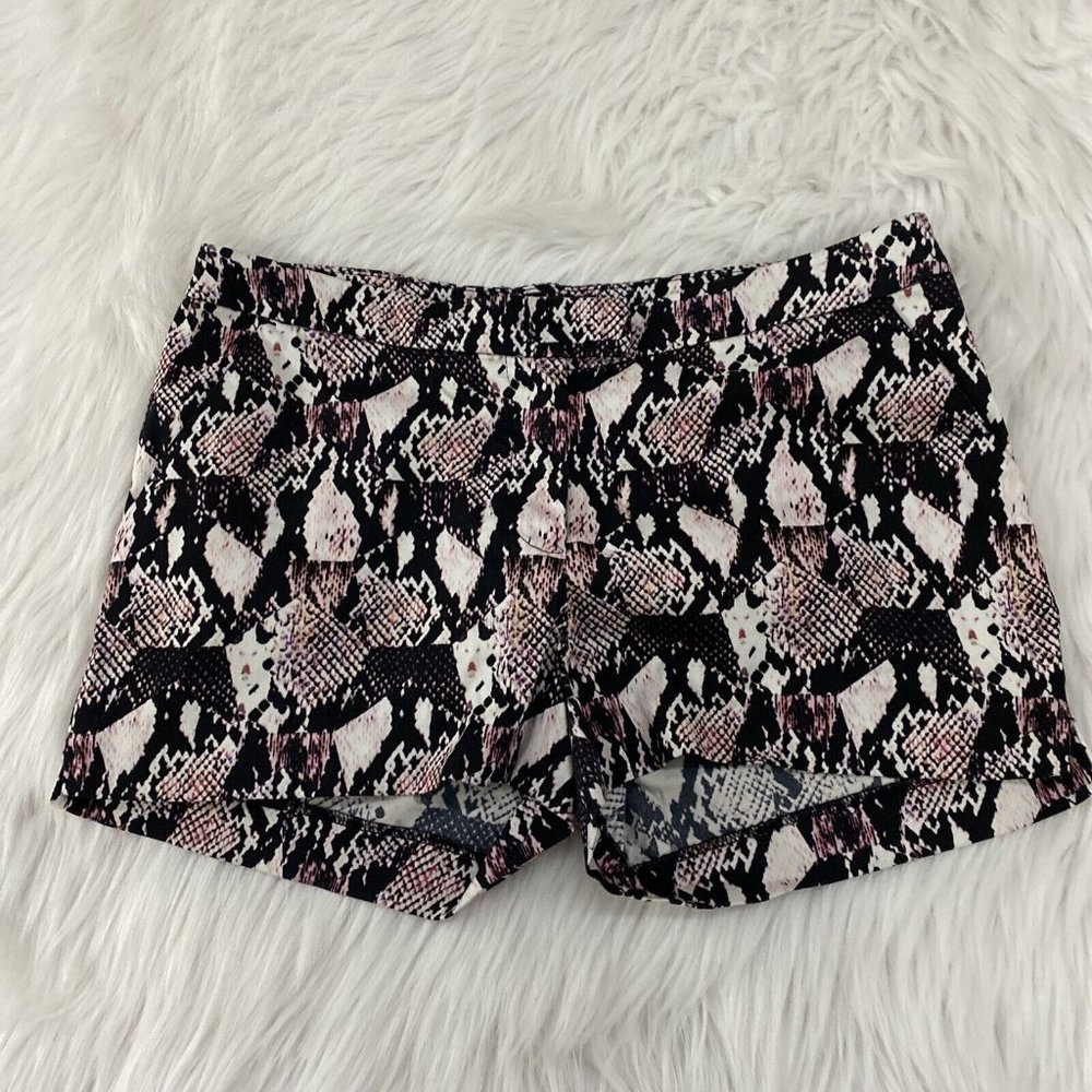 HM womens snake print dress shorts chino size 8 stretch